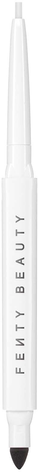 En vit sminkpenna eller eyelinerspets med texten 'Fenty Beauty' på.