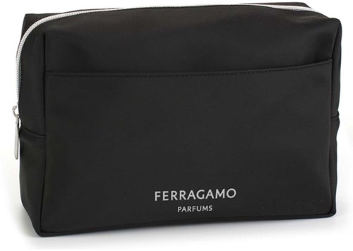 En svart Ferragamo-parfөмpåse med främre ficka och silverdragkedja.
