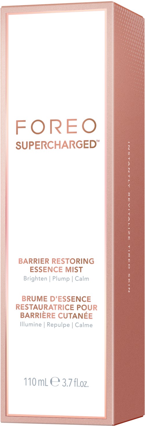 Różowe opakowanie z białym i pomarańczowym tekstem. To jest produkt do pielęgnacji skóry o nazwie Foreo Supercharged Barrier Restoring Essence Mist.