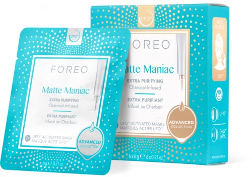 Två hudvårdsförpackningar och en box, märkta Foreo Matte Maniac, handlar om rening och kolinfusion, en del av den avancerade kollektionen.