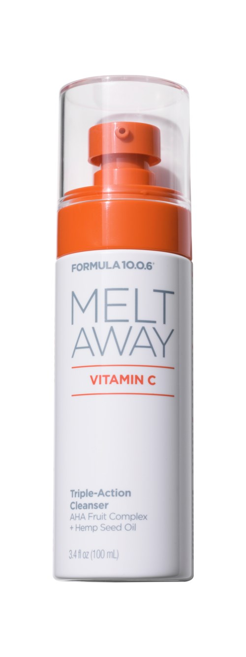 En hvid og orange flaske mærket 'Melt Away Vitamin C' med pumpe, hudplejeprodukt til rens.