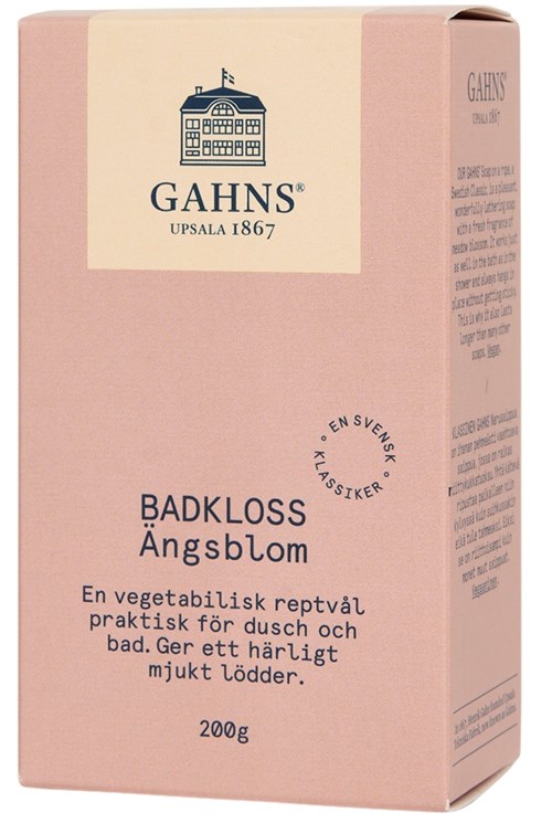 En rosa kartong med vegetabilisk tvål från märket GAHNS, Uppsala 1867, och produktnamnet Badkross Ängsblom, 200g.