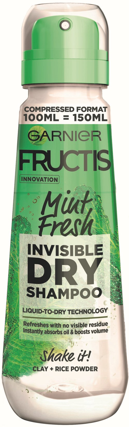 En grön och vit flaska av Garnier Fructis torrschampo med mintdoft, lera och rispulver. Det absorberar fett och fräschar upp håret.