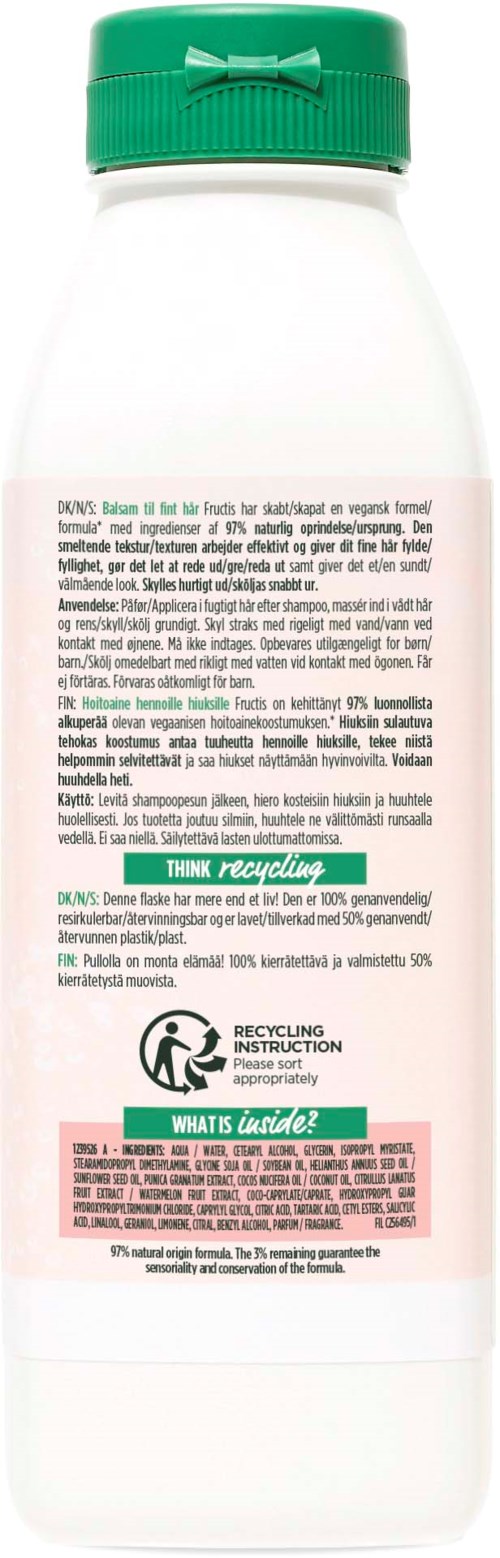 En hvit flaske med grønt lokk, med tekst og resirkuleringssymboler på baksiden. Ingen andre detaljer synlige.