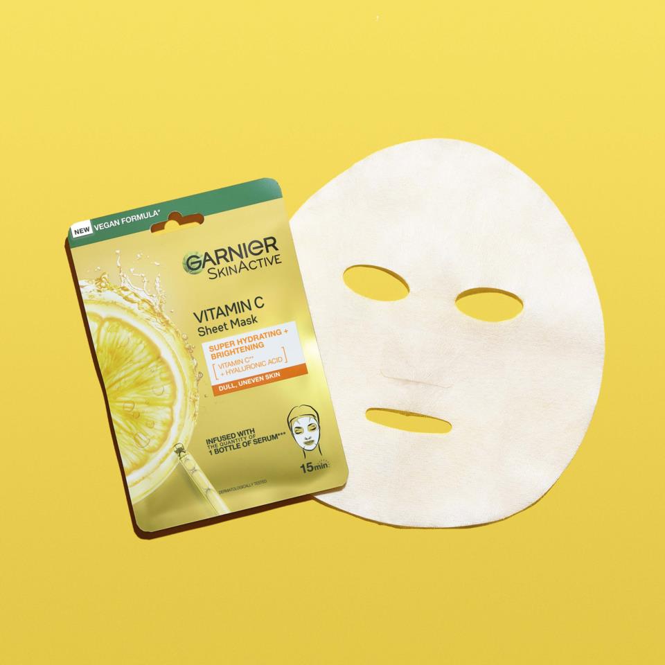 Garnier Skin Active Vitamin C Sheet Mask Super Hydrating + Brightening  28 g