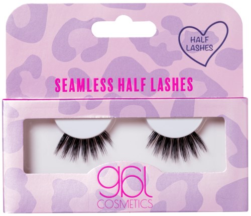 En låda med konstgjorda ögonfransar märkt som sömlösa halvlashar från GML Cosmetics, med lila leopardmönster.