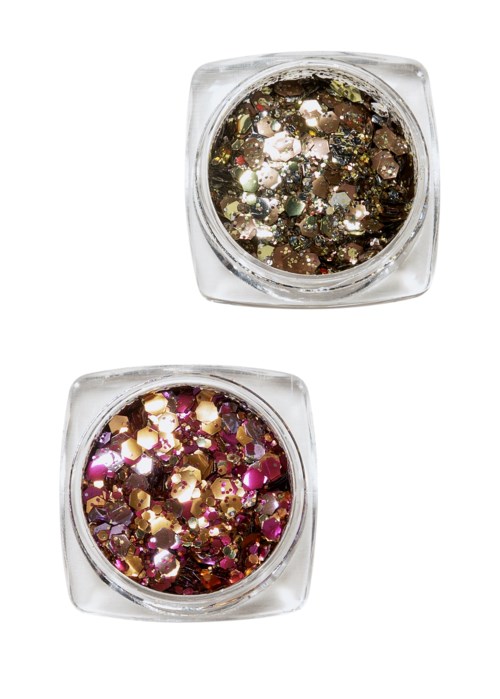 Två små behållare med färgglittter, den ena är mest silver och den andra har rosa och lila nyanser.