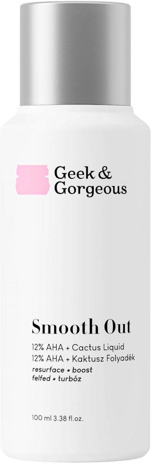 Eine weiße Flasche mit silberner Überkappe, beschriftet 'Geek & Gorgeous,' mit dem Produktnamen 'Smooth Out' und Inhaltsstoffen.