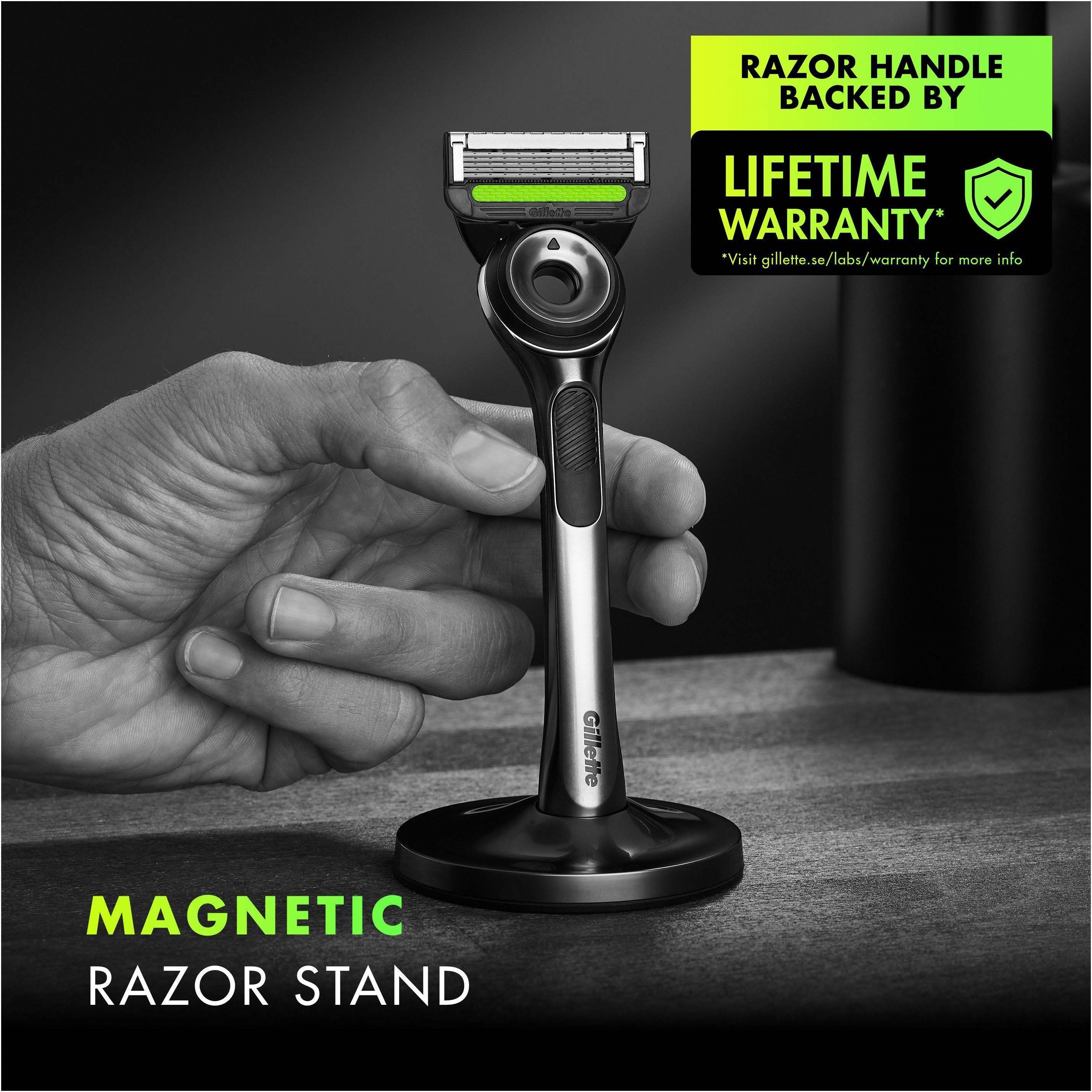 Gillette Labs Razor With Exfoliating Bar & Stand (obrázok 6)