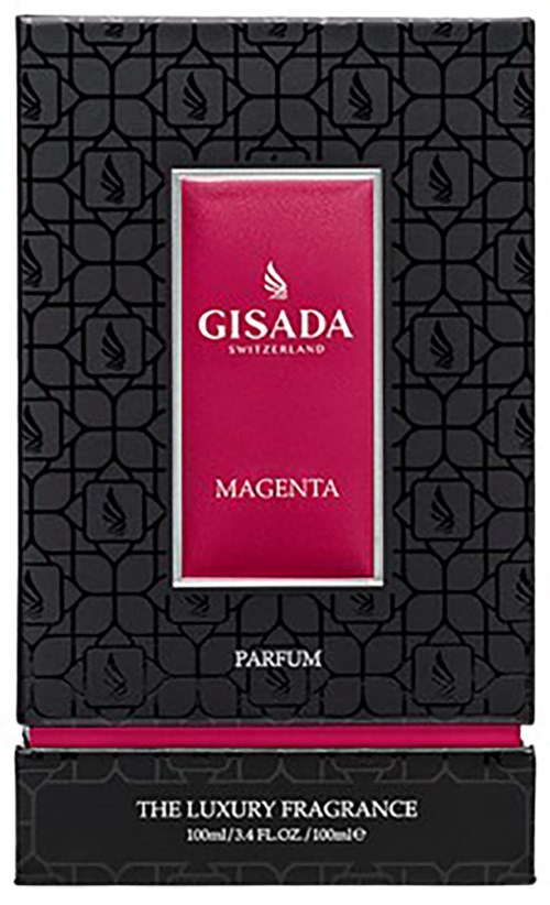 En æske med GIsada magenta parfume med sort dekorativt design, mærkenavn og beskrivelse på forsiden.
