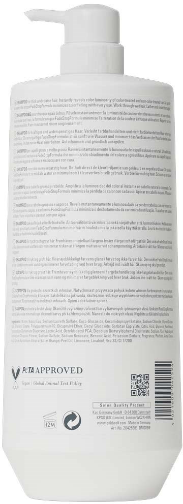 Baksidan av en vit hudvårdsflaska med många rader av text, streckkod och godkännande symboler.