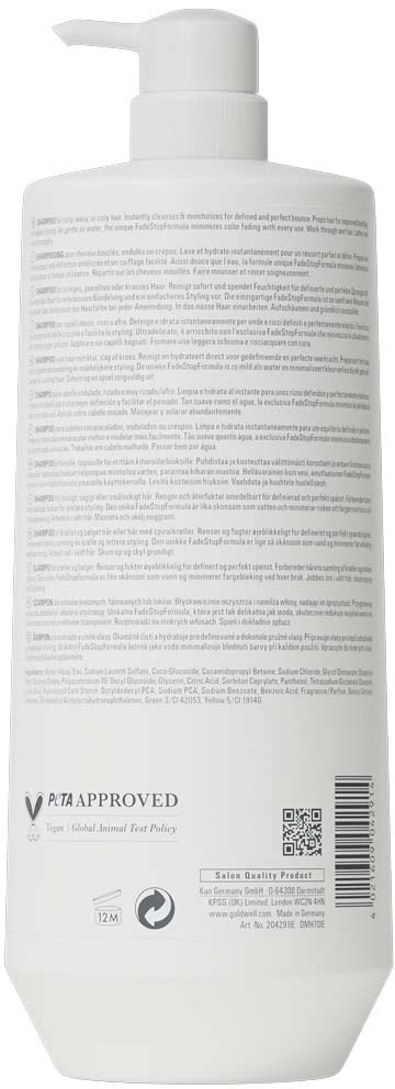 Vit flaska med pump, innehåller hud- eller hårvårdsprodukt, med liten text och streckkod på baksidan.