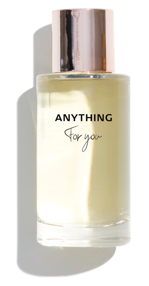 Przezroczysta butelka z srebrną nakrętką, oznaczona 'ANYTHING For you', zawiera jasnożółtą ciecz, możliwe perfumy.