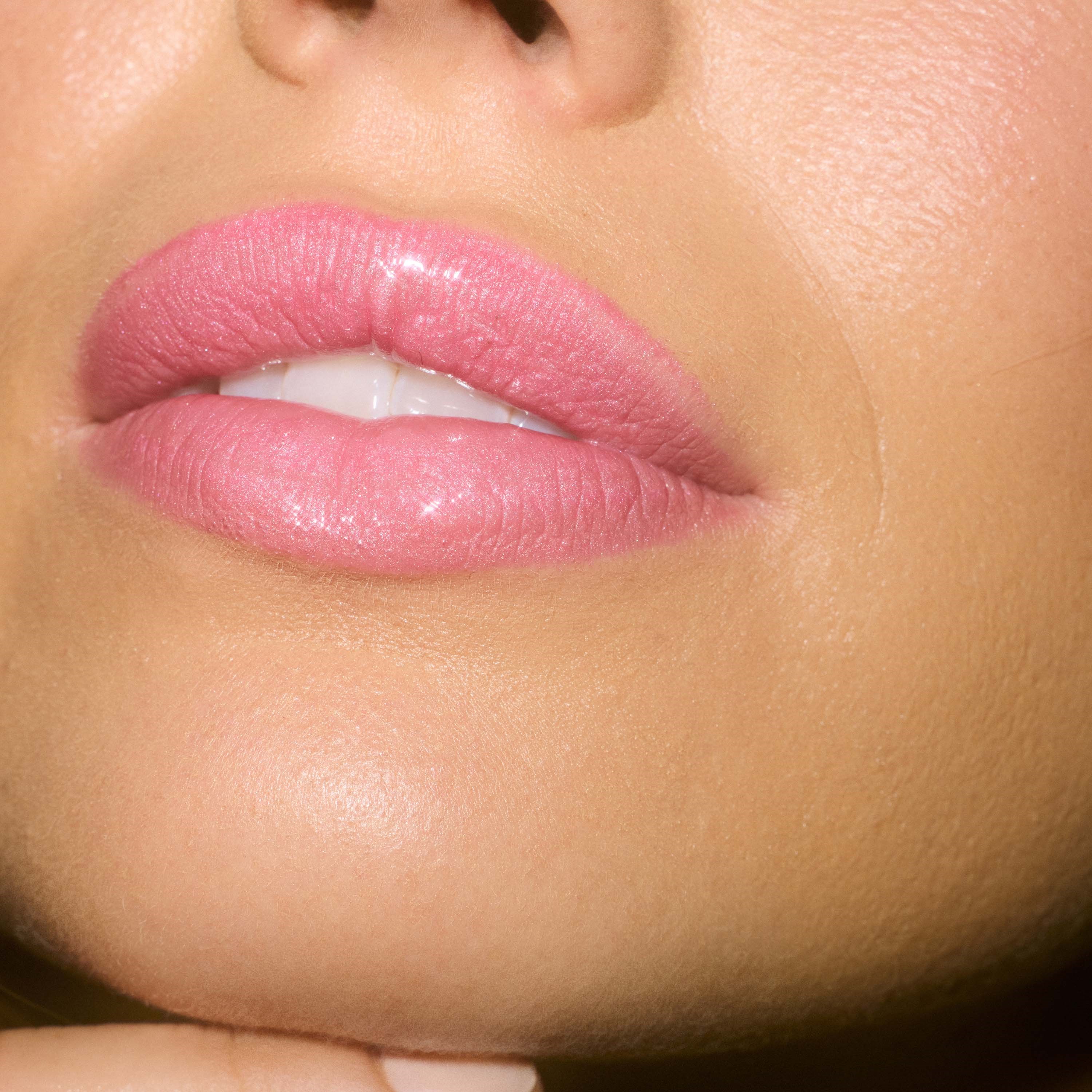 Gosh Peptide Lip Gloss 18 Retro Rose (obrázok 4)