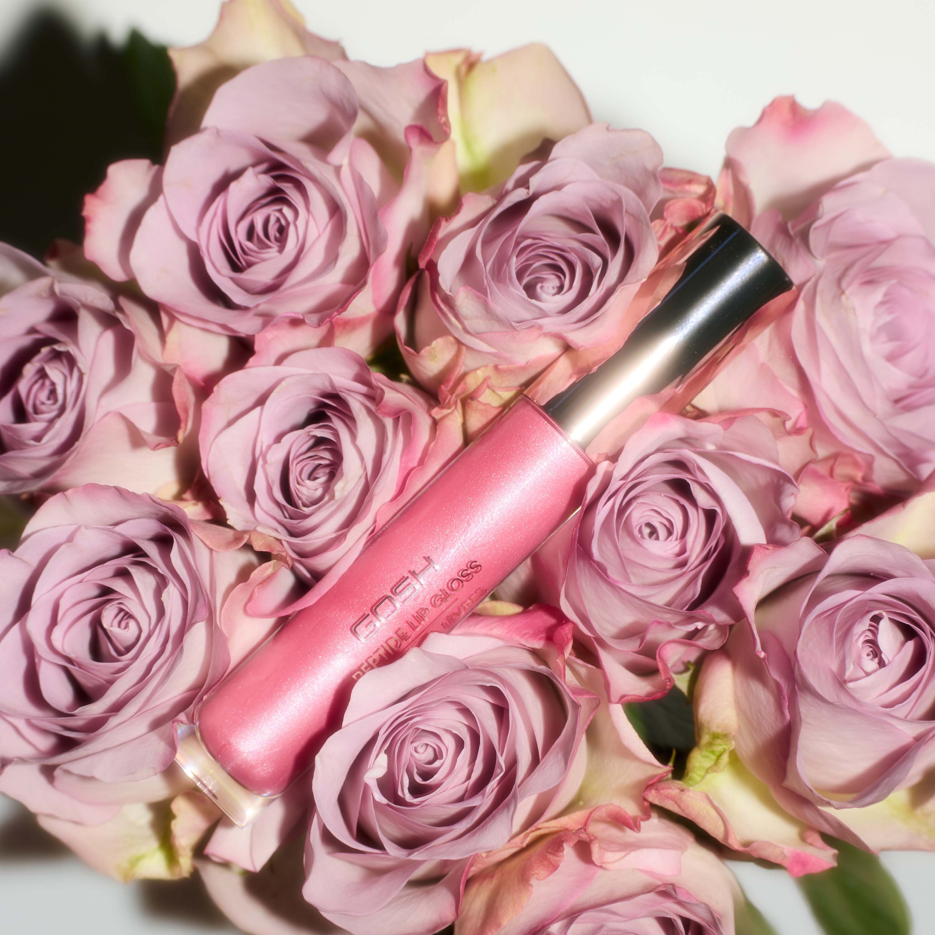 Gosh Peptide Lip Gloss 18 Retro Rose (obrázok 6)
