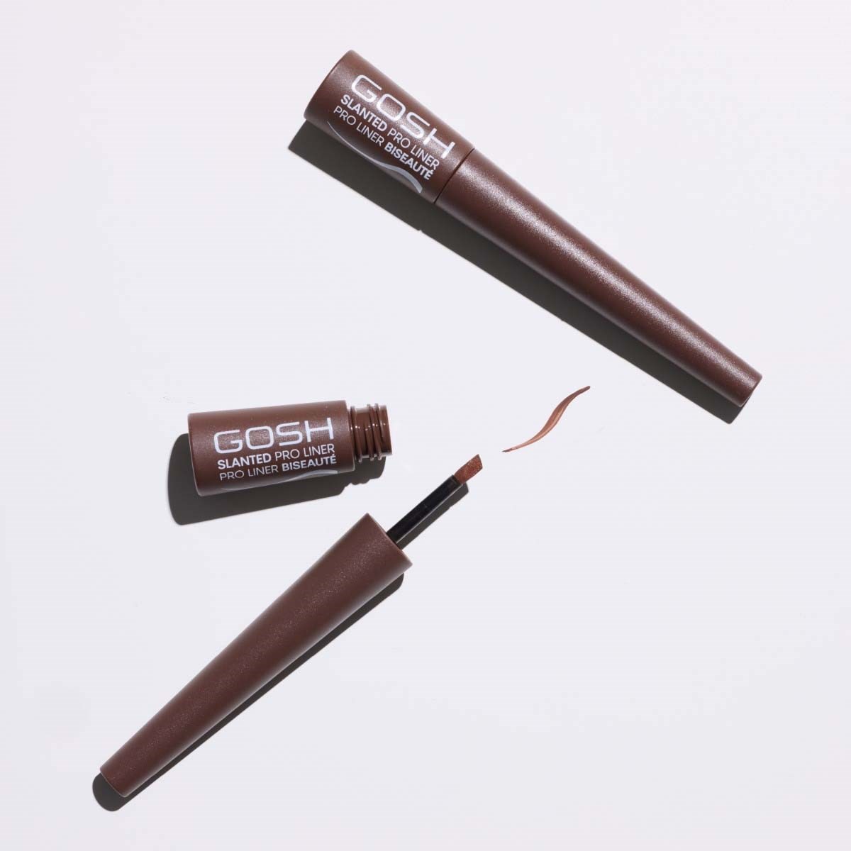 Gosh Slanted Eye Liner 003 Matt Brown (obrázok 3)