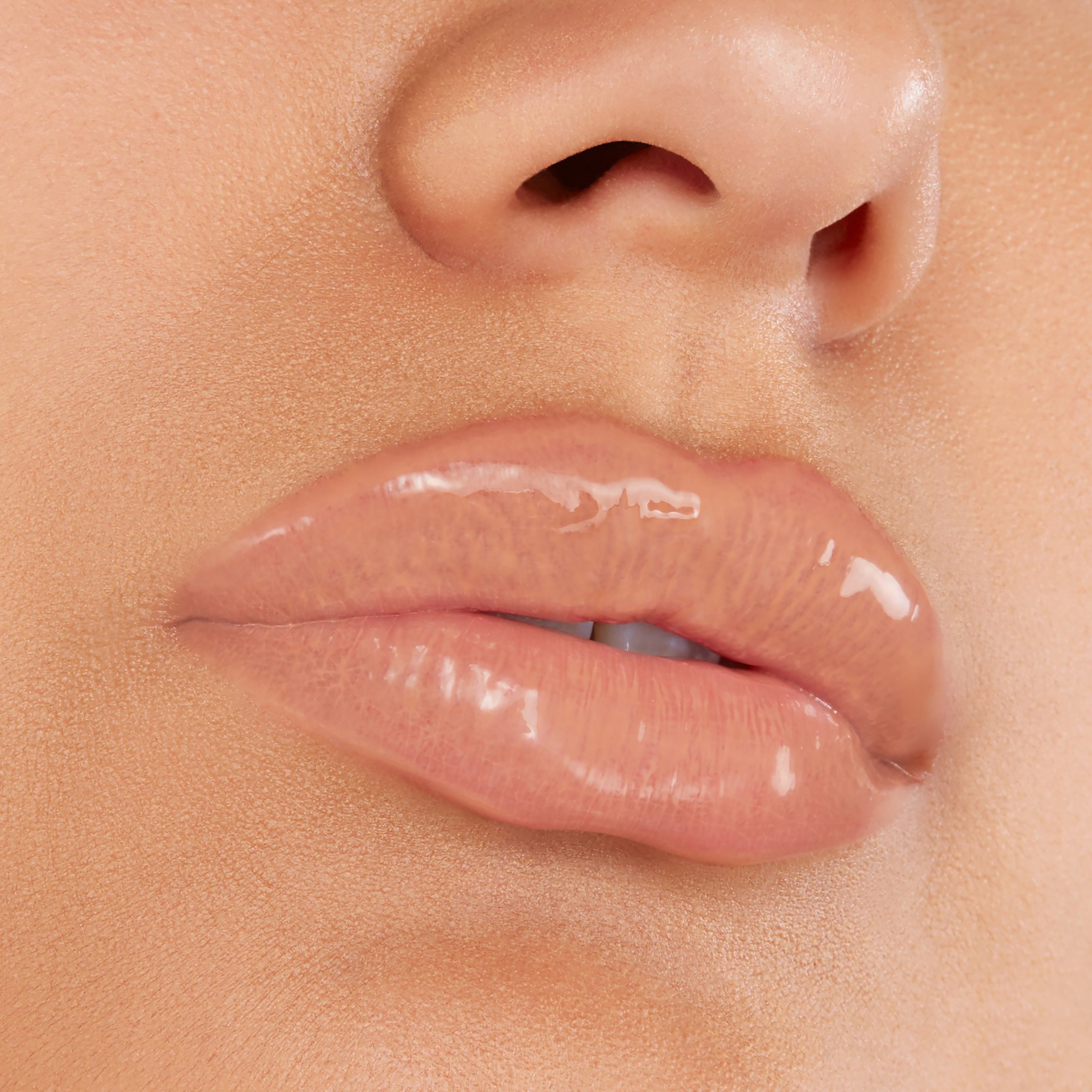 Grande Cosmetics Hydrating Lip Plumper Barely There (obrázok 4)