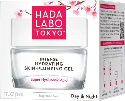 En krukke med Hada Labo Tokyo fuktighetsgivende gel omgitt av rosa kirsebærblomster.