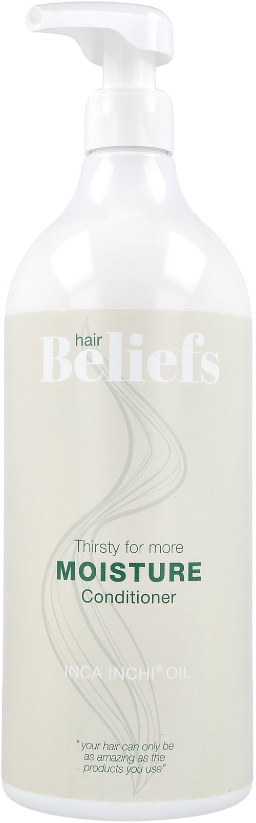 En vit flaska med pump som är märkt 'hair Beliefs Moisture Conditioner'. Den har en enkel design och enfärgad text.