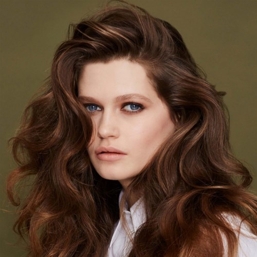 Hair by Sam McKnight Modern Hairspray Multi-Tasking Styling Mist 250 ml