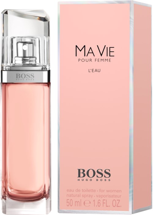 En rosa parfymflaska med genomskinlig topp bredvid en matchande rosa låda, märkt 'MA VIE POUR FEMME L'EAU' av BOSS.