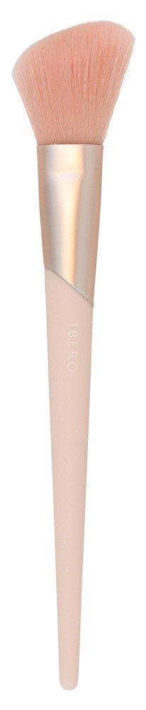 Ein weicher rosa Make-up-Pinsel mit weißem Griff und goldenem Halsdetail.