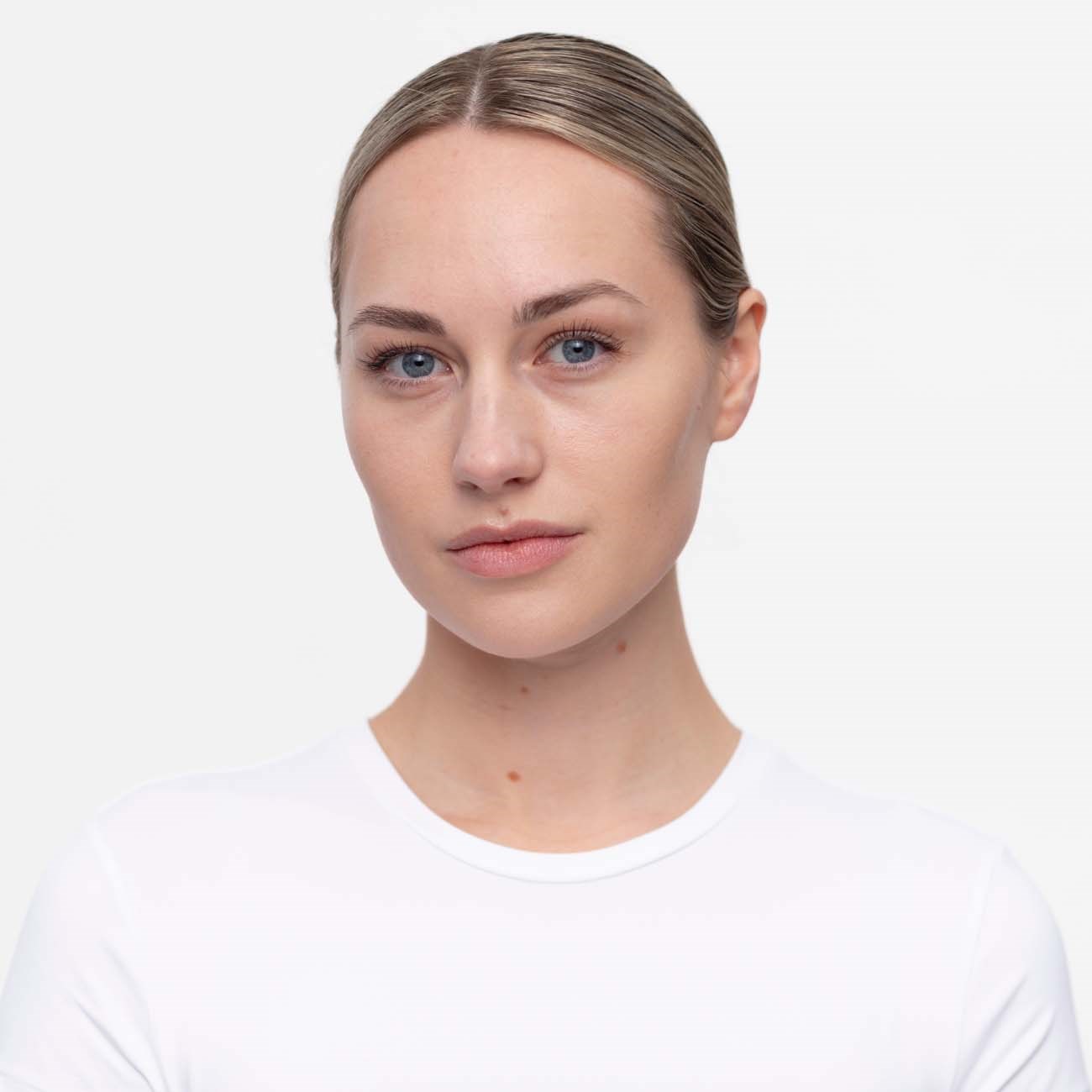 IDUN Minerals Hydra Soft Mineral Foundation Signe (obrázok 3)