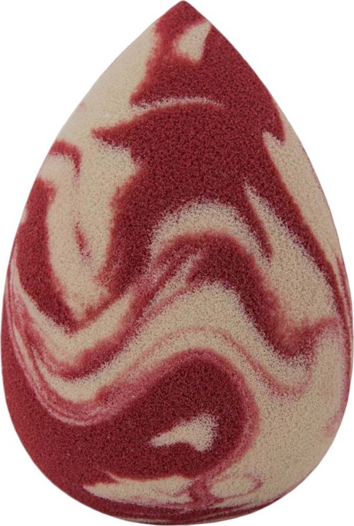 En marmorerte sminksvamp med røde og beige striper. Den har eggeform og brukes til sminkeutjevning.