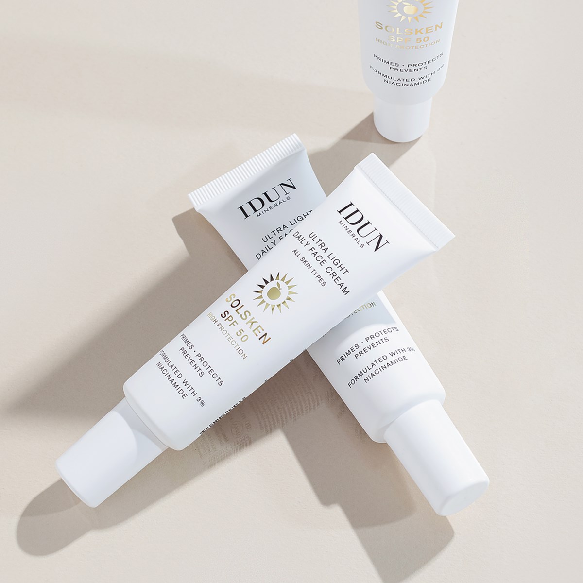 Дневной крем для лица IDUN Minerals Solsken Ultra Light Daily Face Cream легкий, SPF 50, 30 мл — фото 2