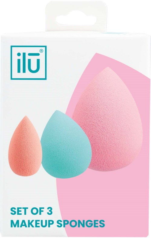 En eske med tre sminksvamper i rosa, blå og peach, merket som et sett med tre.