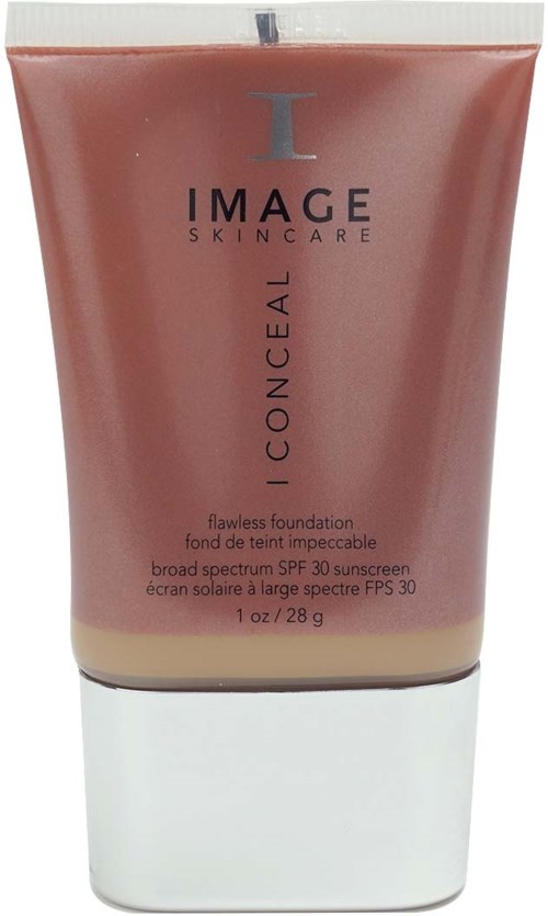 En tub med foundation märkt 'IMAGE SKINCARE' med SPF 30, visar en rosa ton och en silverlock.