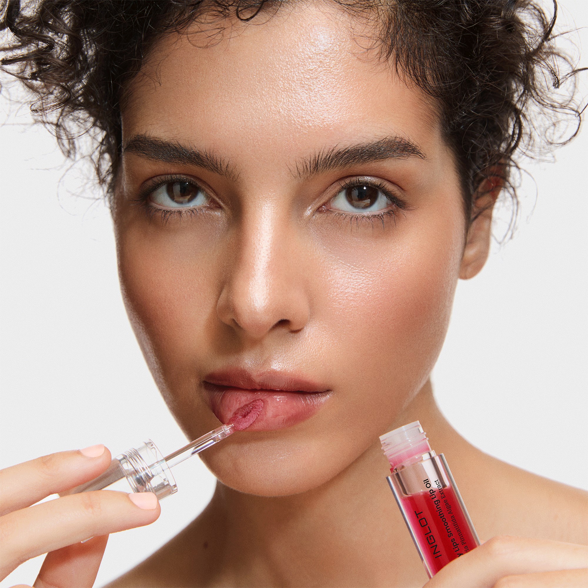 Inglot Juicy Lips Smoothing Lip Oil 11 Wild Strawberry (obrázok 3)