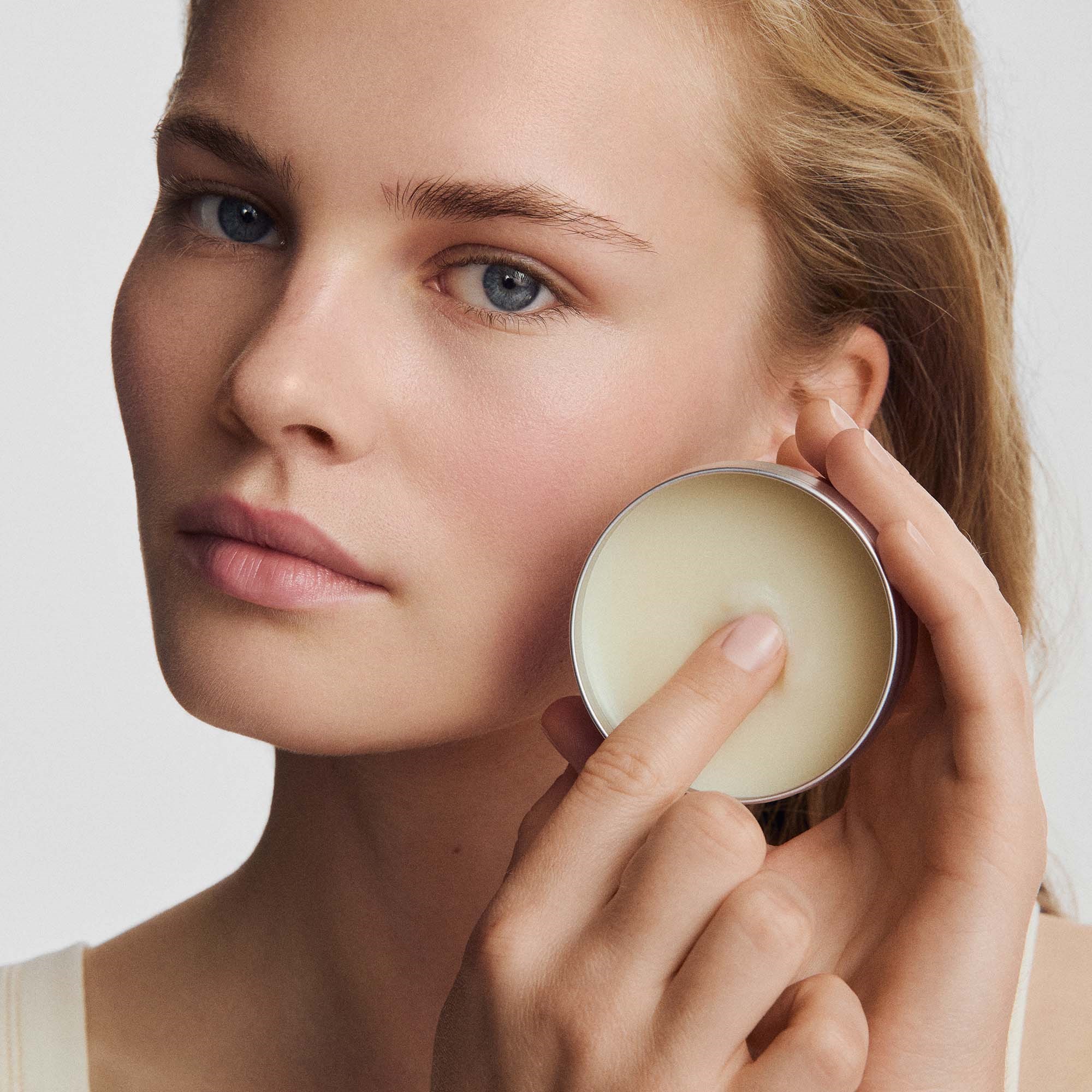 Inglot LAB Caring Makeup Removing Butter 50 ml (zdjęcie 3)