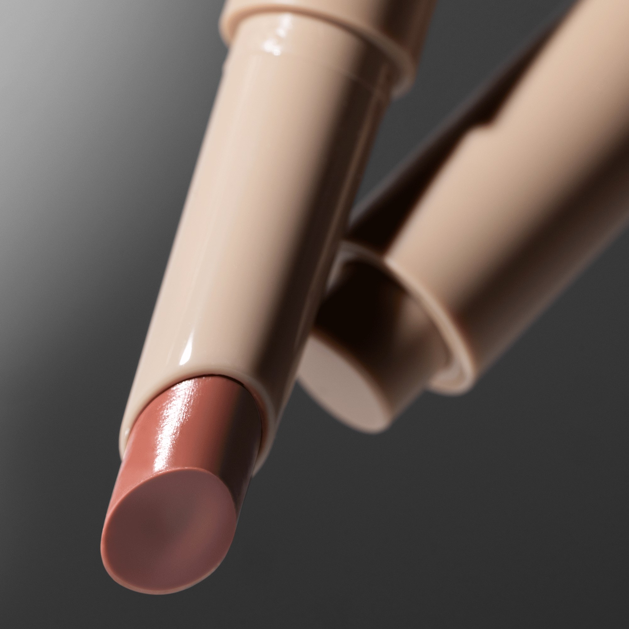 Inglot Lip Volume Tinted Lip Balm Soft Bloom 121 (zdjęcie 7)