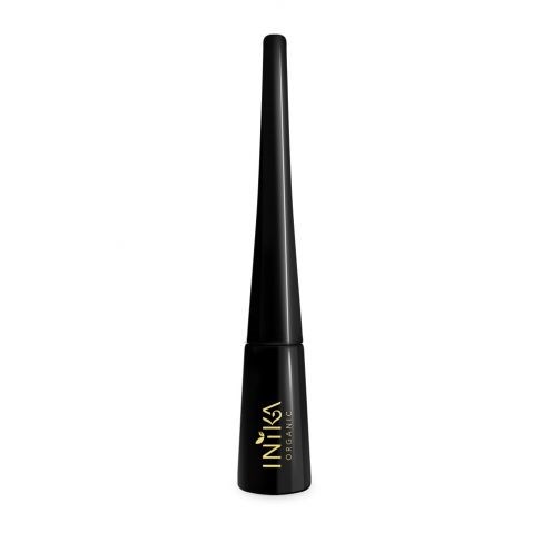 En svart rör med en lång, tunn applikator, märkt 'NIKE ORGANIC.' Det verkar vara makeup eller ögonprodukt.