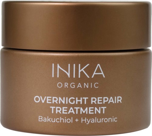 En brun krukke merket Inika Organic Overnight Repair Treatment med Bakuchiol og Hyaluronsyre. Det er et hudpleieprodukt.