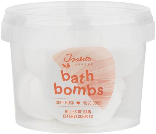 En tydlig plastbehållare med en etikett som säger 'badbomber' och 'mjuk mysk'. Den innehåller badbomber för badning.