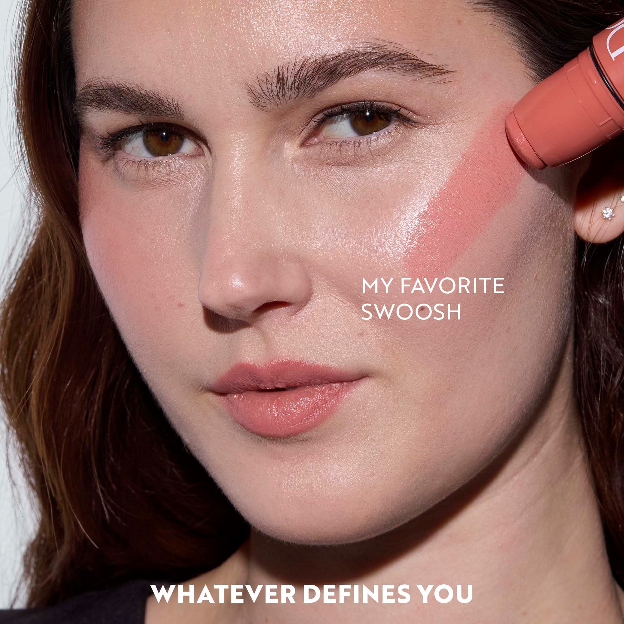 IsaDora Blush Stick 46 Soft Brown (obrázok 4)