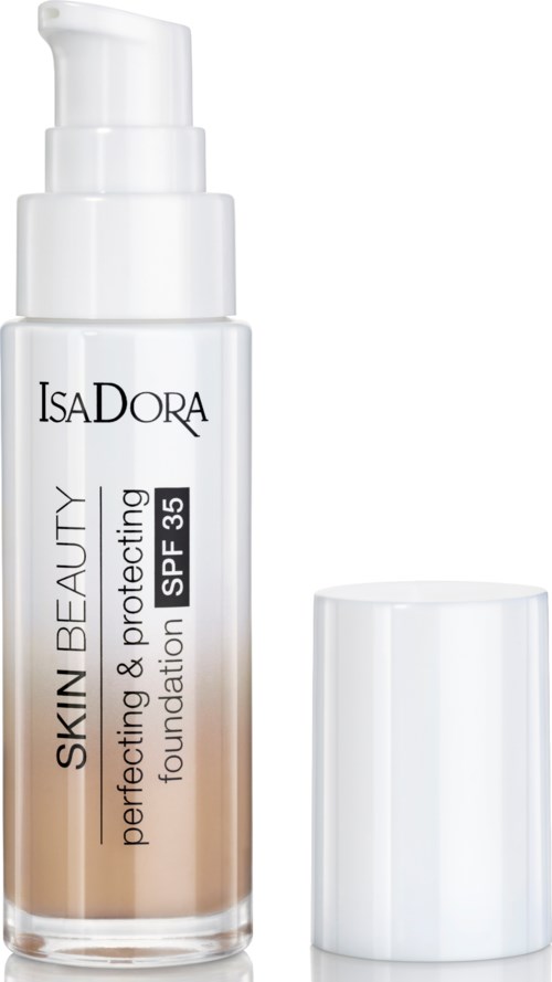 En beige foundationsflaska med vit pump och lock. Etiketten säger IsaDora, Skin Beauty, SPF 35.