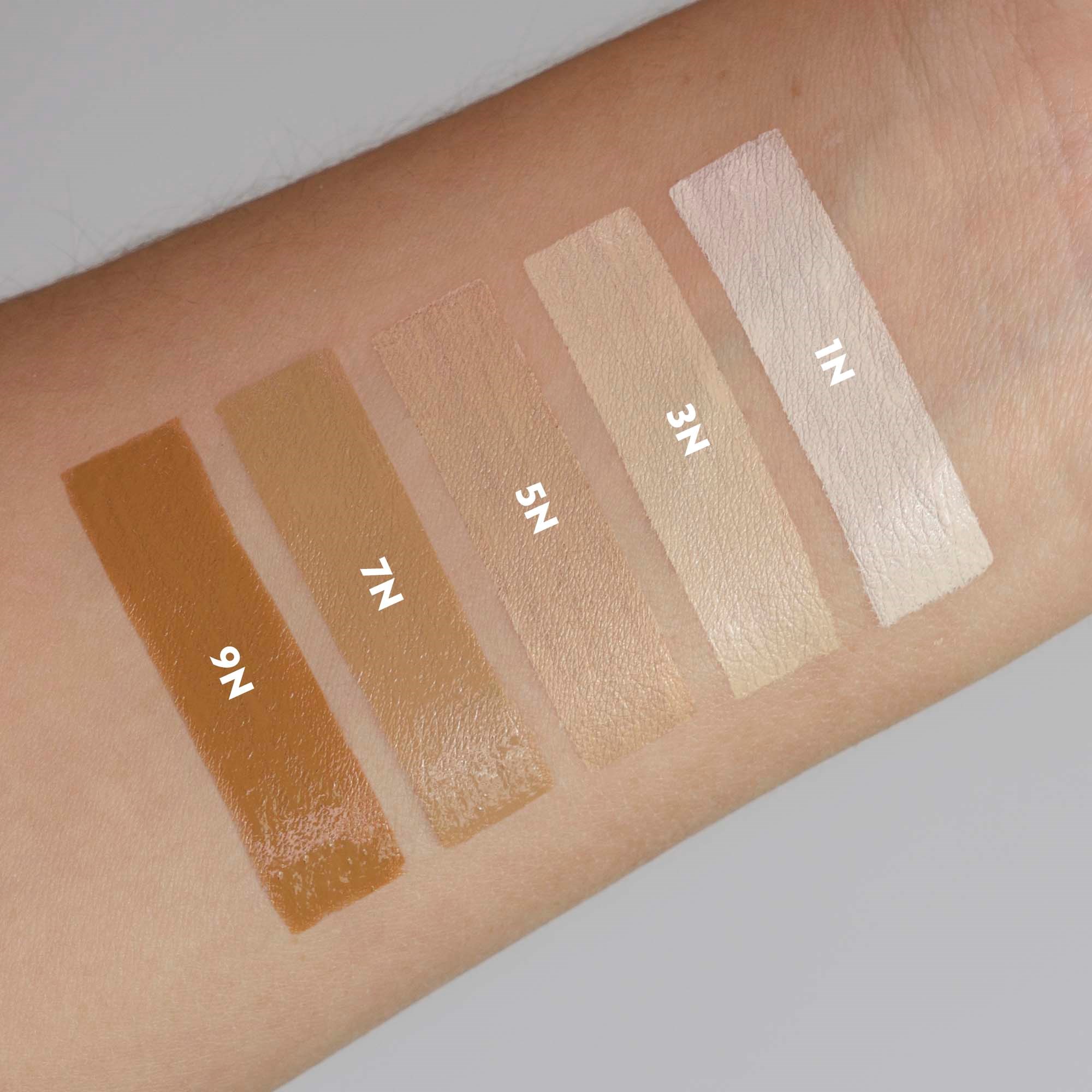 IsaDora The Wake Up The Glow Lightweight Radiant Concealer 7N Neutral (obrázok 5)