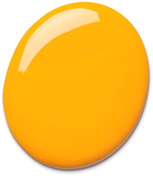 kiiltävä, pyöreä, oranssi karkki, jolla on sileä pinta ja kiilto.