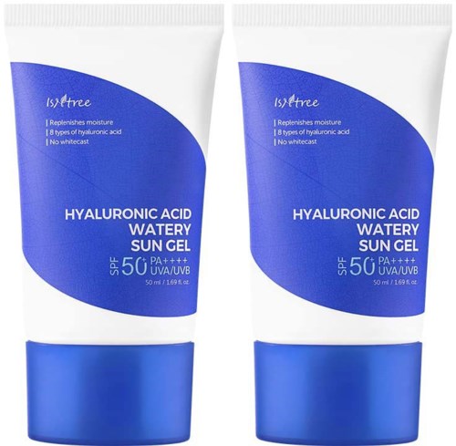 Två tuber av ansiktssolgel med SPF 50, hyaluronsyra, och blå och vit förpackning.