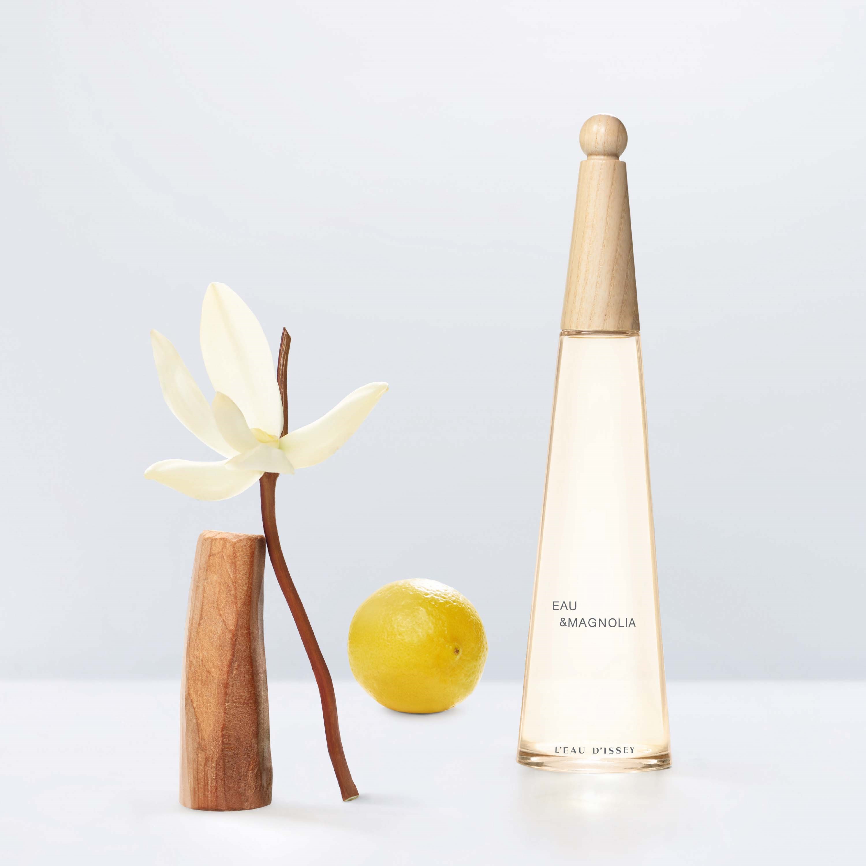 Alternativ bild 1 för Issey Miyake L'eau D'issey Eau&Magnolia Intense EDT 50 ml