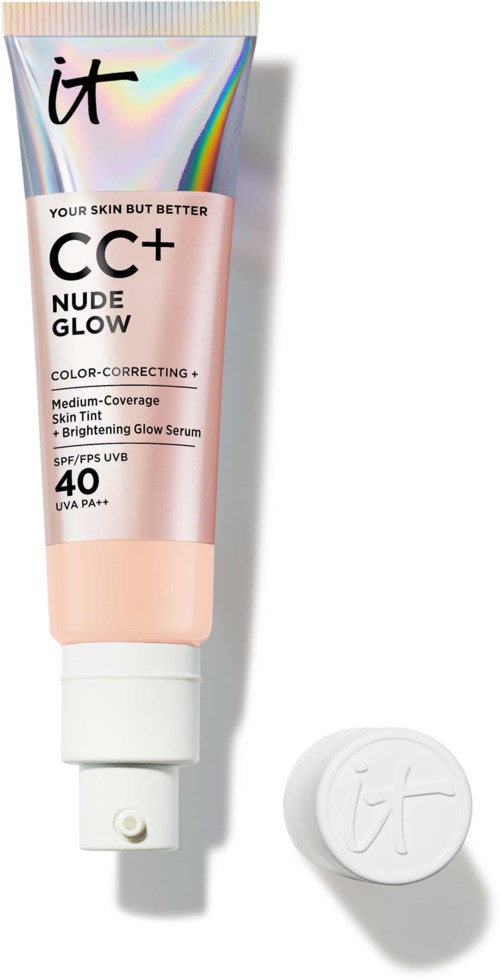 Saszetka CC+ Nude Glow BB krem z SPF 40, różowa opakowanie i biały kapsel obok.