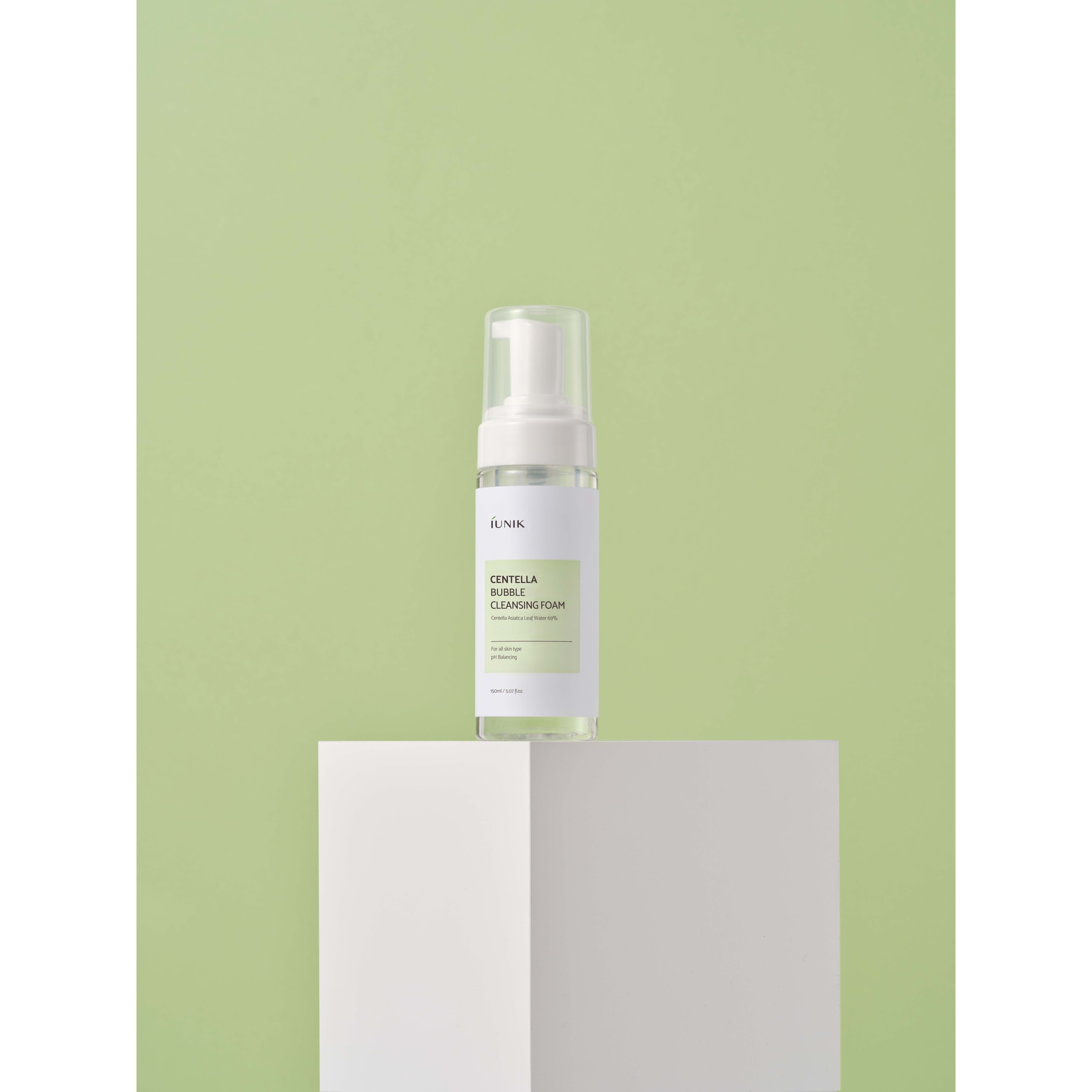 Alternativ bild 1 för IUNIK Centella Bubble Cleansing Foam 150 ml