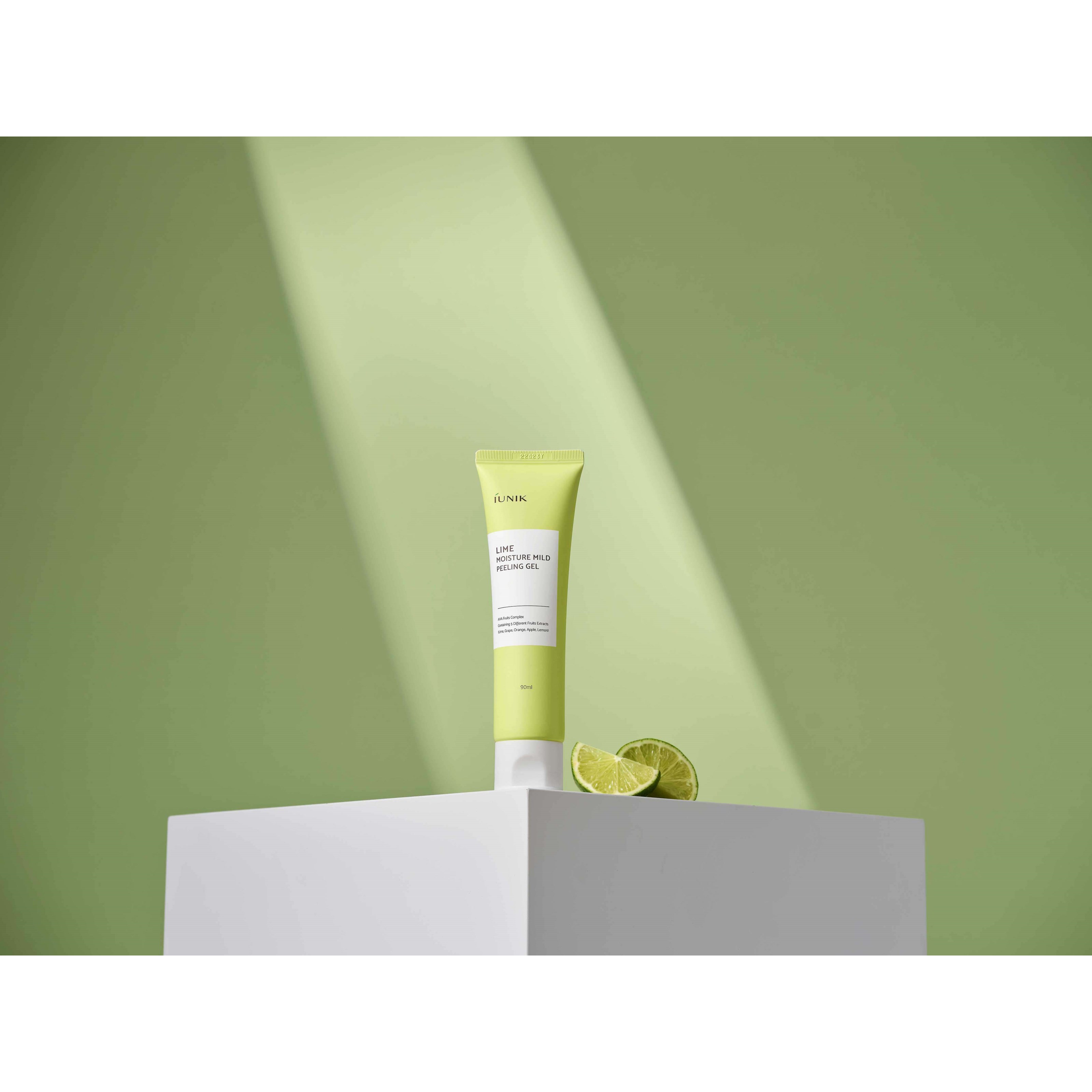 iUNIK Lime Moisture Mild Peeling Gel 90 ml (obrázok 5)