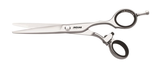 Ett par rostfria stålskärp, med svarta cirkulära handtag och skarp blad, märkt Jaguar.