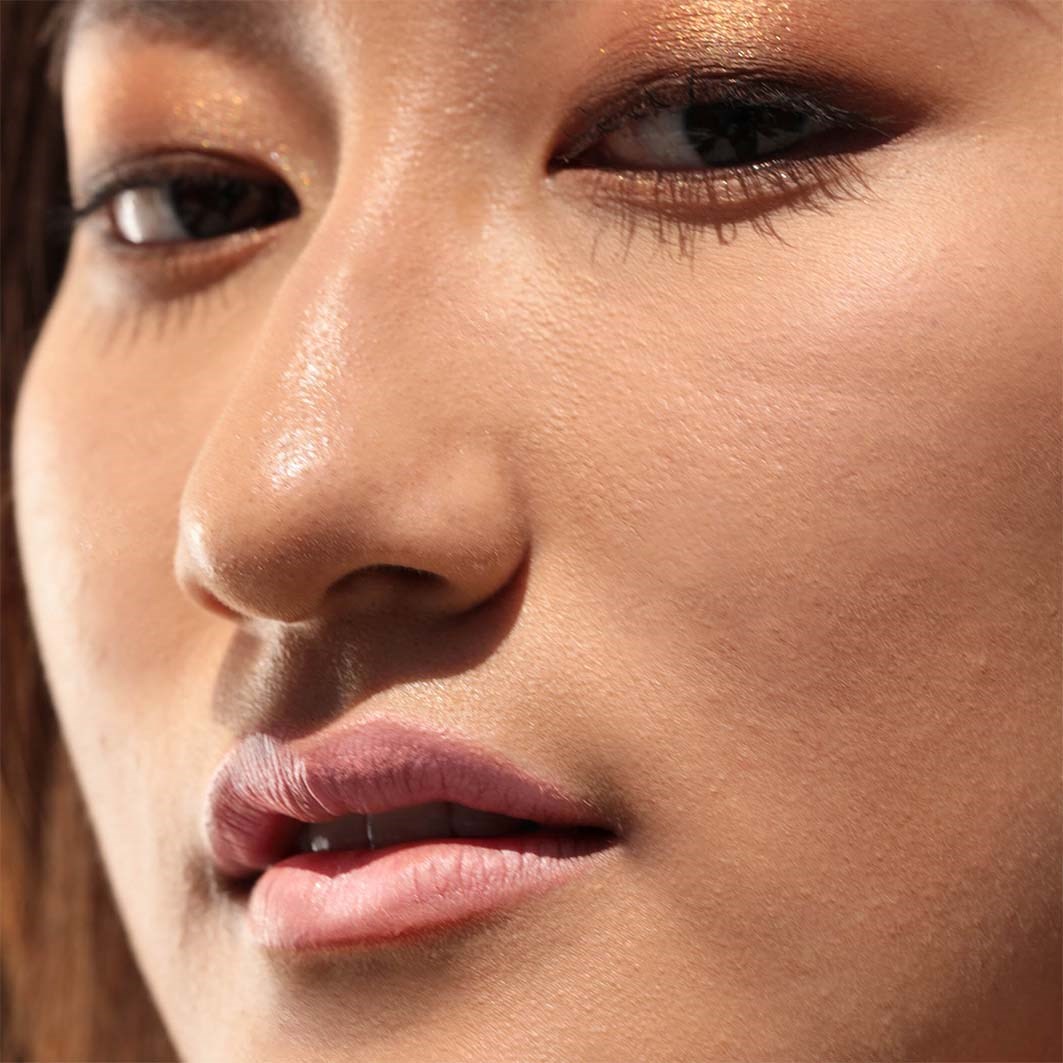 JASON WU BEAUTY Honey Fluff Matte Lip Cream Wu Me (obrázok 6)