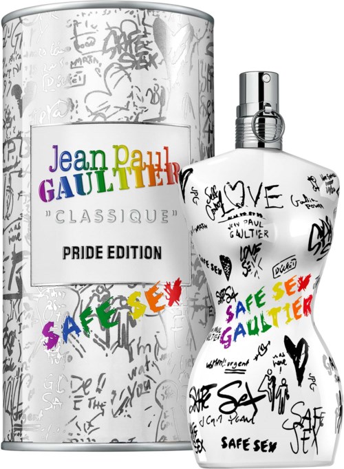 Butelka perfum z graffiti-style napisem i kolorowymi słowami, obok odpowiedniej puszki. Tekst zawiera 'SAFE SEX GALLIER' i 'PRIDE EDITION.'
