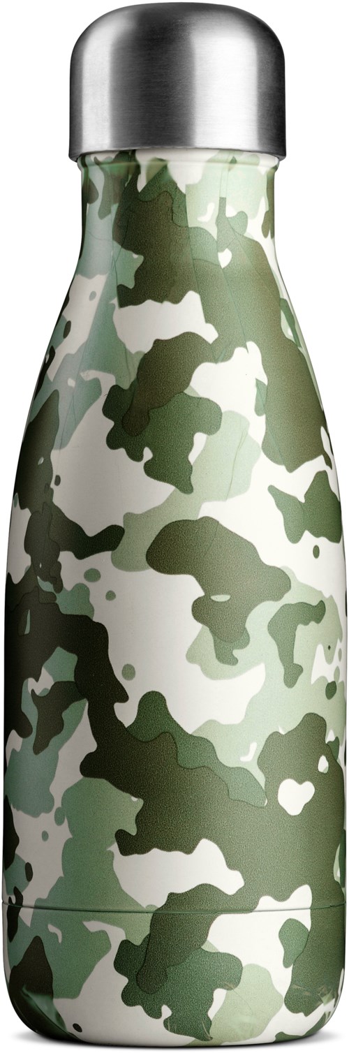 Butelka na wodę z nierdzewnej stali z camouflage'owym wzorem i srebrnym wieczkiem.